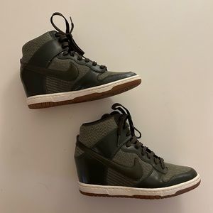 Nike dunk sky high wedge sneaker